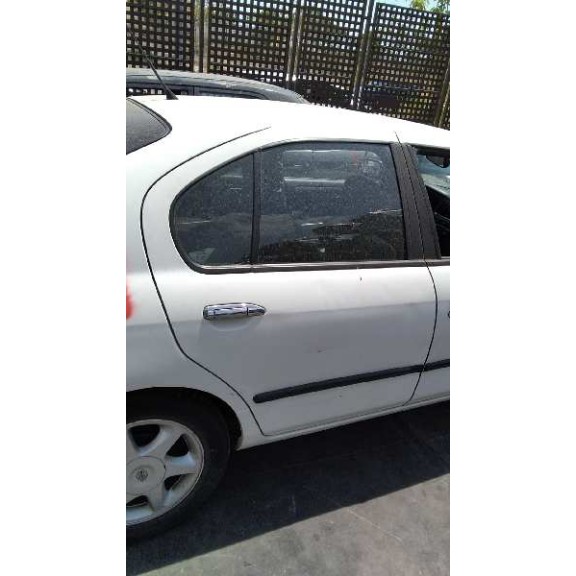 nissan primera berlina (p11) del año 1999