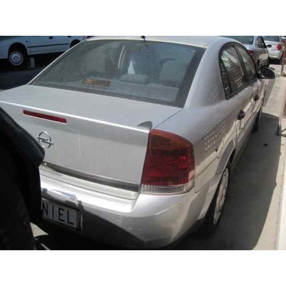 opel vectra c berlina del año 2003
