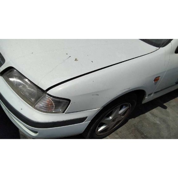 nissan primera berlina (p11) del año 1999