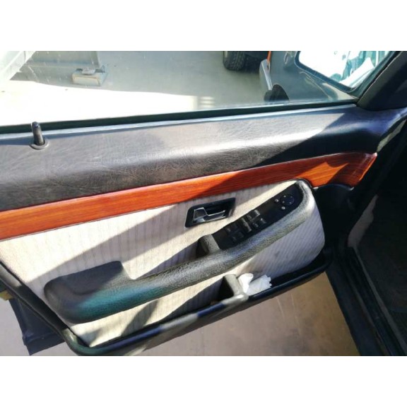 audi 100 berlina (443) del año 1990