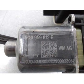 Recambio de elevalunas trasero derecho para seat leon (5f1) style visio edition referencia OEM IAM 5Q0959812E 5 PIN 