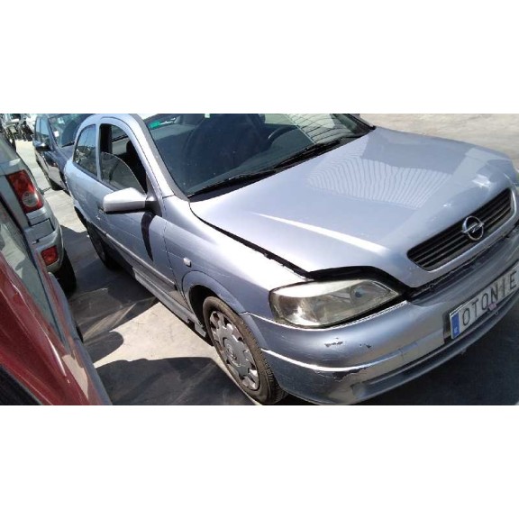 opel astra g berlina del año 2001