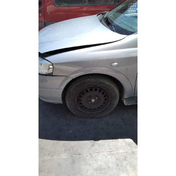 opel astra g berlina del año 2001