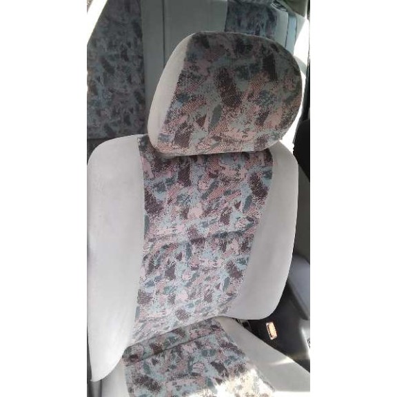 nissan primera berlina (p11) del año 1999