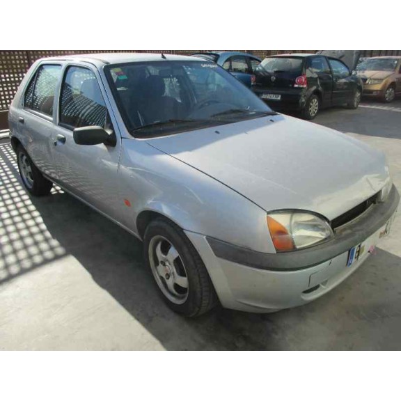 ford fiesta berlina (dx) del año 2001
