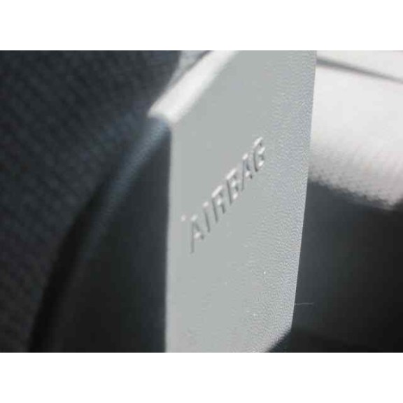 opel vectra c berlina del año 2003