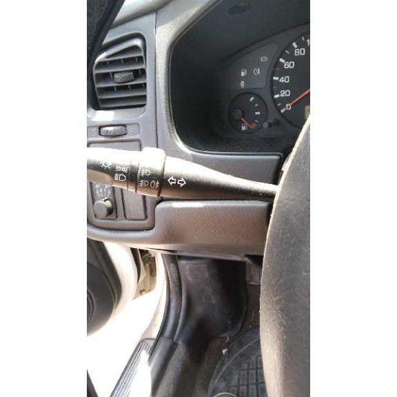 nissan primera berlina (p11) del año 1999