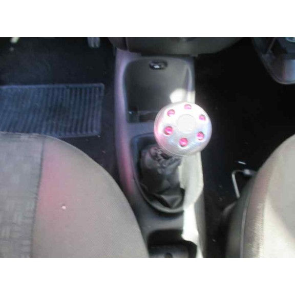 ford fiesta berlina (dx) del año 2001