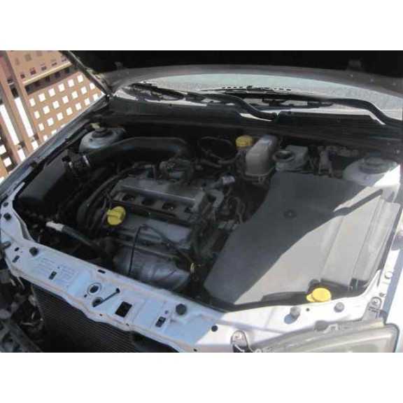 opel vectra c berlina del año 2003