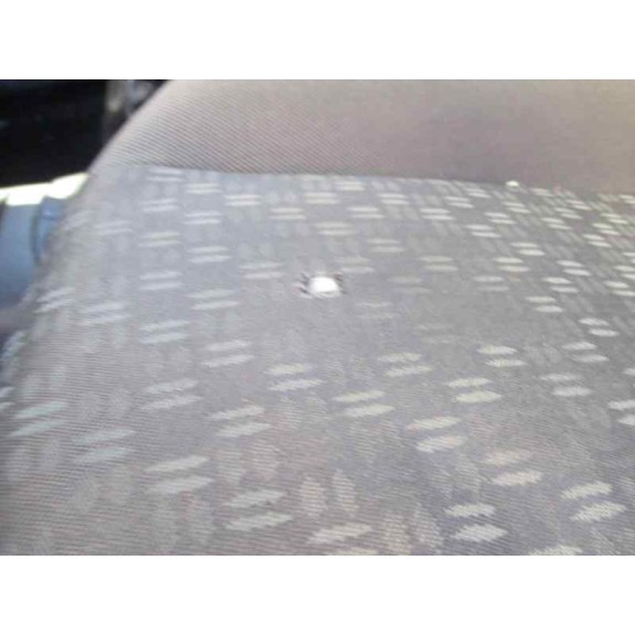 ford fiesta berlina (dx) del año 2001