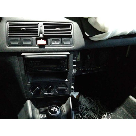 volkswagen golf iv berlina (1j1) del año 1997