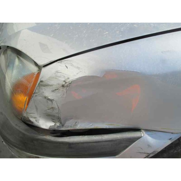 ford fiesta berlina (dx) del año 2001