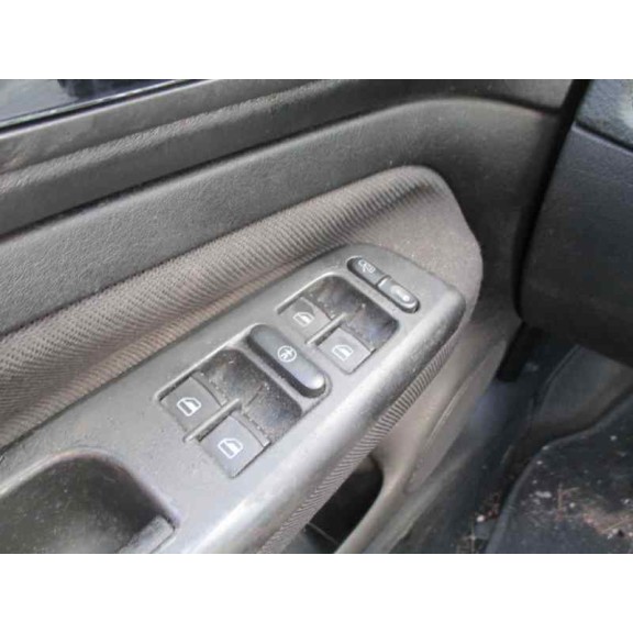 volkswagen golf iv berlina (1j1) del año 1998