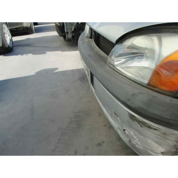 ford fiesta berlina (dx) del año 2001