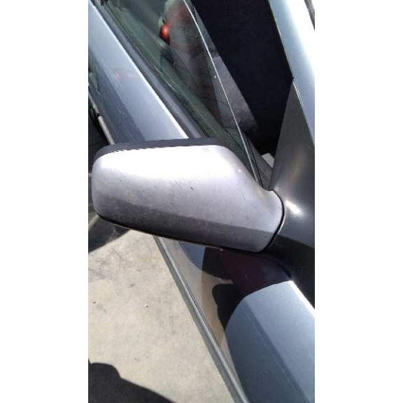 opel astra g berlina del año 2001