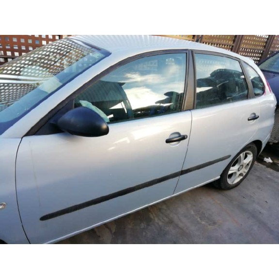 seat ibiza (6l1) del año 2004
