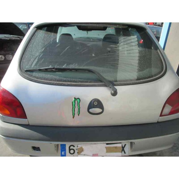 ford fiesta berlina (dx) del año 2001