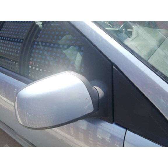 ford focus berlina (cap) del año 2006