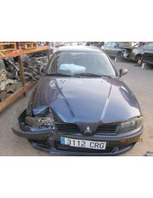 mitsubishi carisma berlina 4 (da0) del año 2004