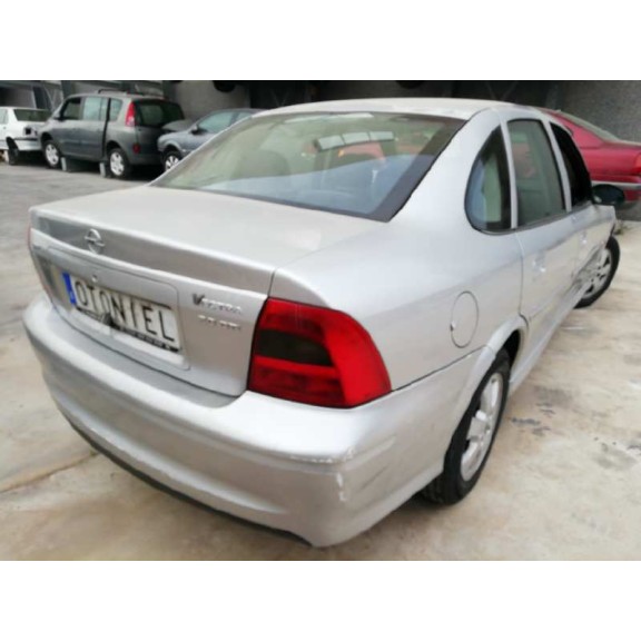 opel vectra b berlina del año 2002