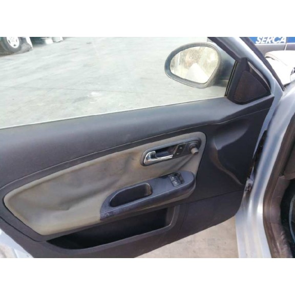 seat ibiza (6l1) del año 2004