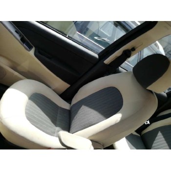 ASIENTO DELANTERO DERECHO 