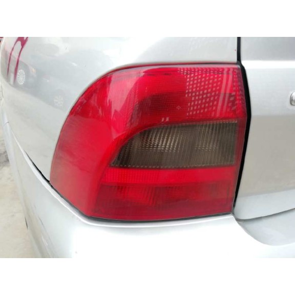 opel vectra b berlina del año 2002