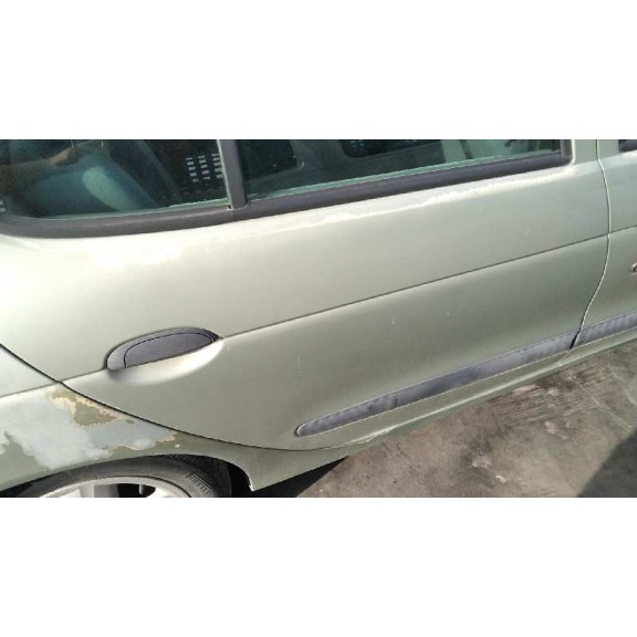 renault megane i fase 2 berlina (ba0) del año 2001