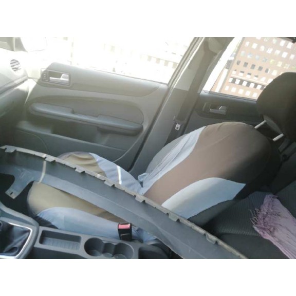 ford focus berlina (cap) del año 2006