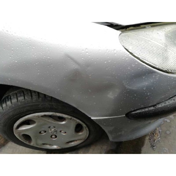 peugeot 206 berlina del año 1999