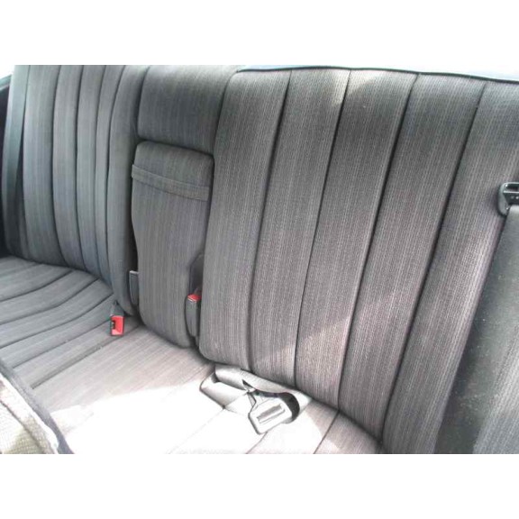 mercedes-benz clase e (w124) berlina del año 1988