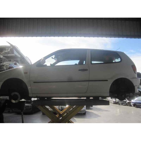 volkswagen polo berlina (6n1) del año 1998