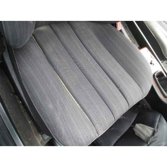 mercedes-benz clase e (w124) berlina del año 1988