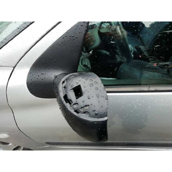 peugeot 206 berlina del año 1999