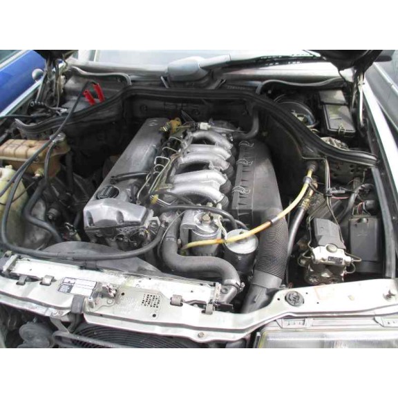 mercedes-benz clase e (w124) berlina del año 1988