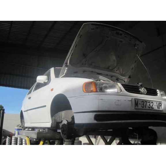 volkswagen polo berlina (6n1) del año 1998