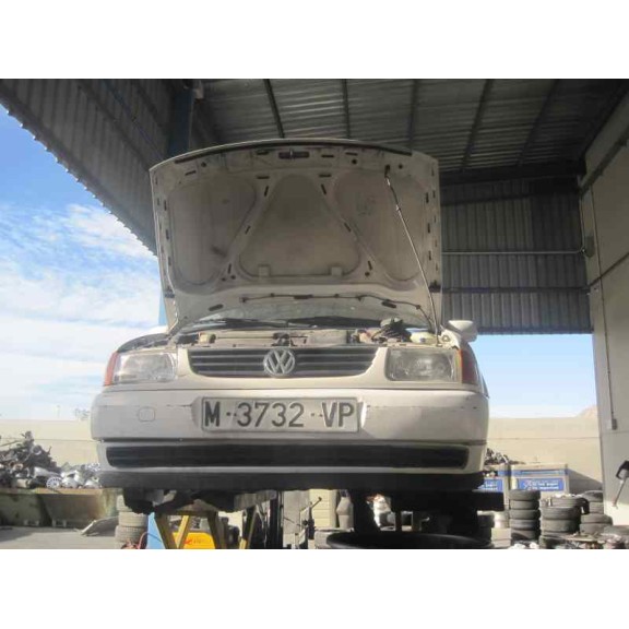volkswagen polo berlina (6n1) del año 1998