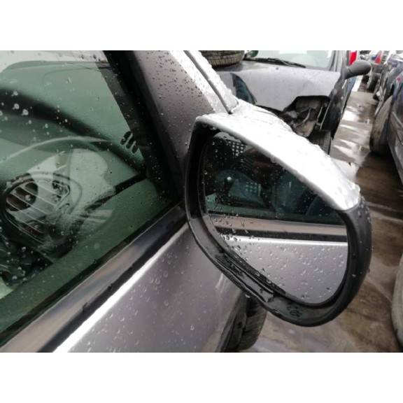 peugeot 206 berlina del año 1999