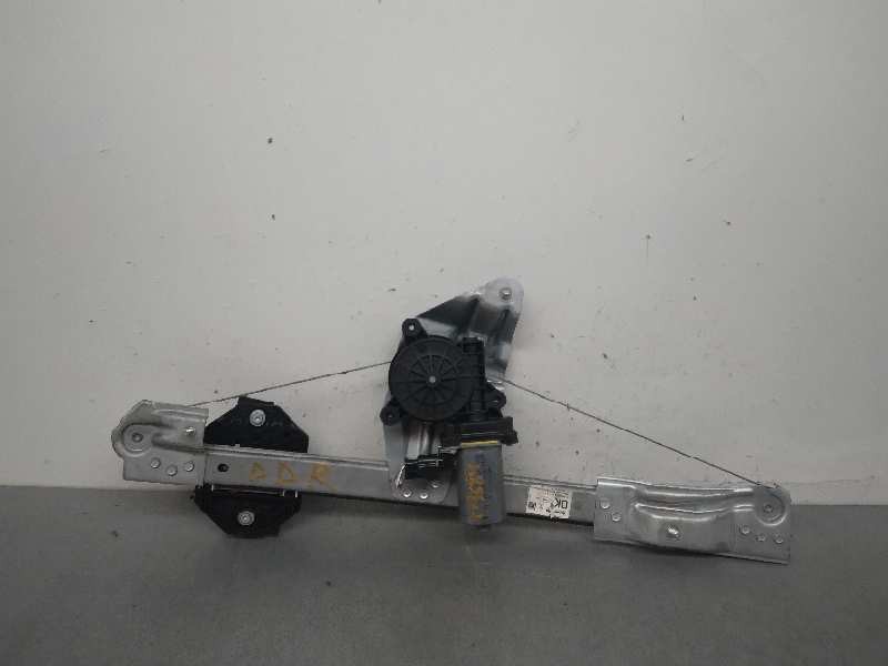 Recambio de elevalunas delantero derecho para dacia sandero stepway referencia OEM IAM 807209299R ELÉCTRICO 2 CABLES