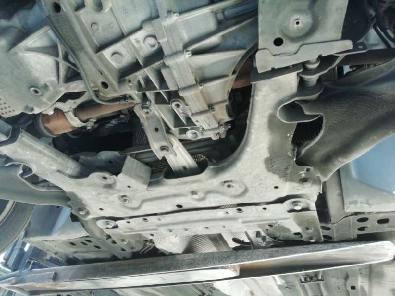 Recambio de puente delantero para mercedes-benz citan (w415) combi 1.5 cdi cat referencia OEM IAM A4153304000  