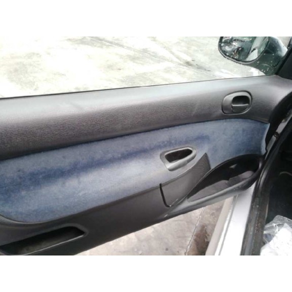 peugeot 206 berlina del año 1999