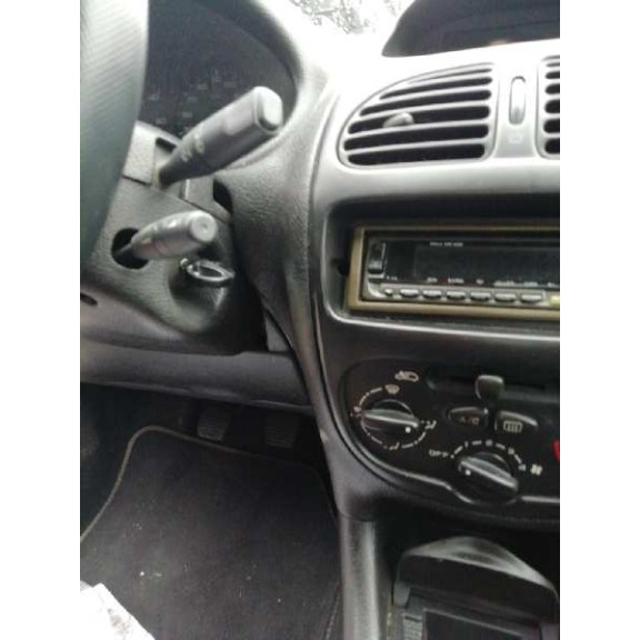 peugeot 206 berlina del año 1999