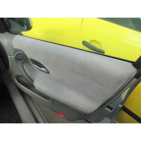 renault laguna ii (bg0) del año 2002