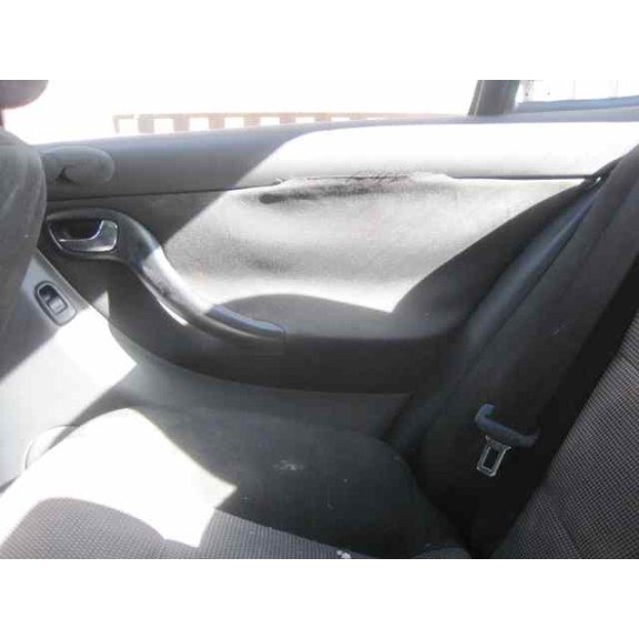 seat toledo (1m2) del año 2001