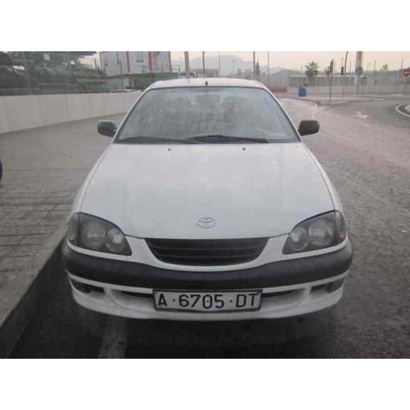 toyota avensis berlina (t 22) del año 1998