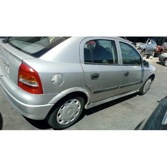 opel astra g berlina del año 2001