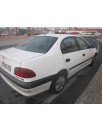 toyota avensis berlina (t 22) del año 1998