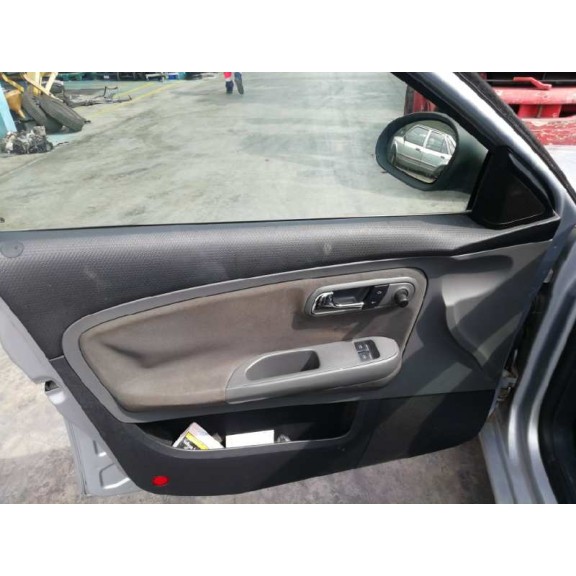 seat ibiza (6l1) del año 2006