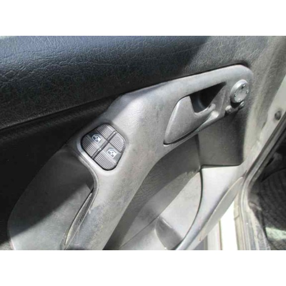 volkswagen golf iii berlina (1h1) del año 1996