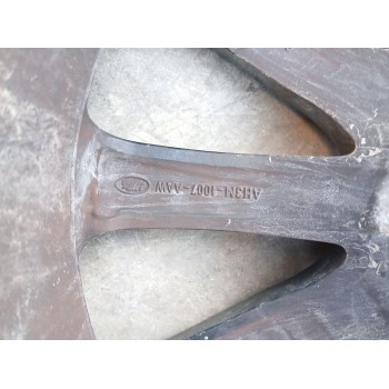 Recambio de llanta para land rover discovery 4.4 v8 cat referencia OEM IAM 9.5JX20 EH2 ET53 X1 AH3M1007AAW